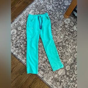 FIGS Surgical Green Kade Cargo SMALL TALL